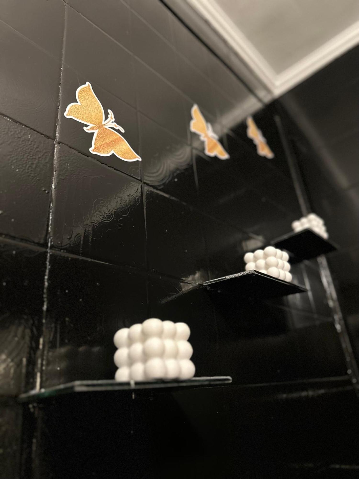 Modern 1-Bedroom Apartment In Zamalek Visits Allowed カイロ エクステリア 写真