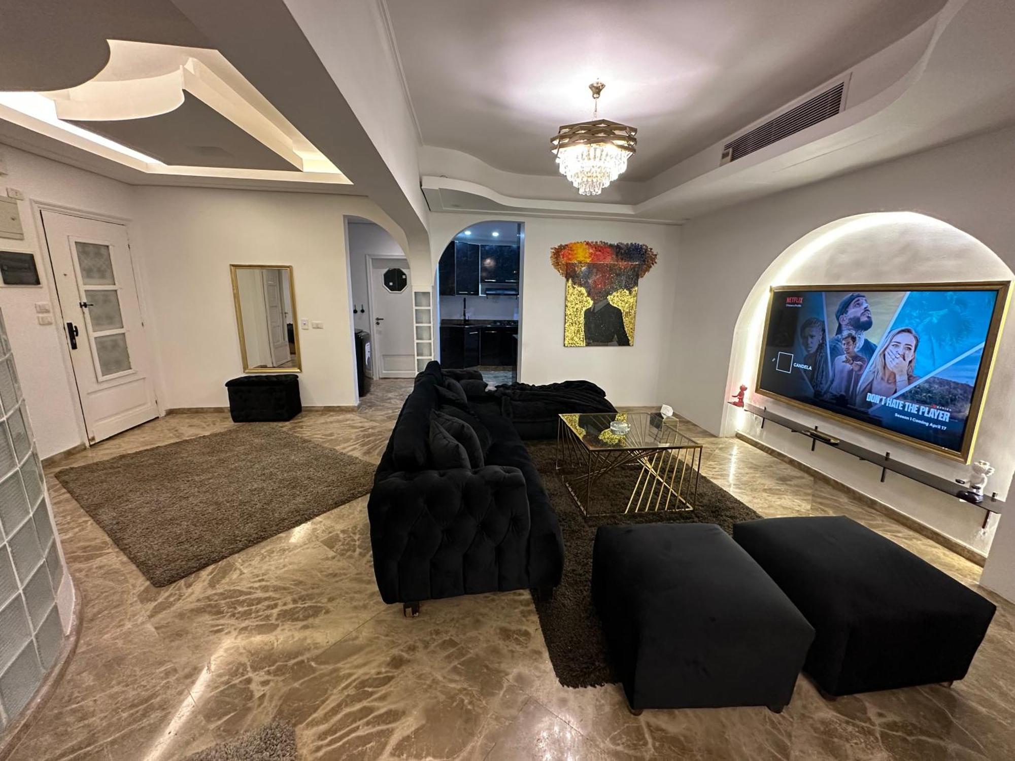 Modern 1-Bedroom Apartment In Zamalek Visits Allowed カイロ エクステリア 写真